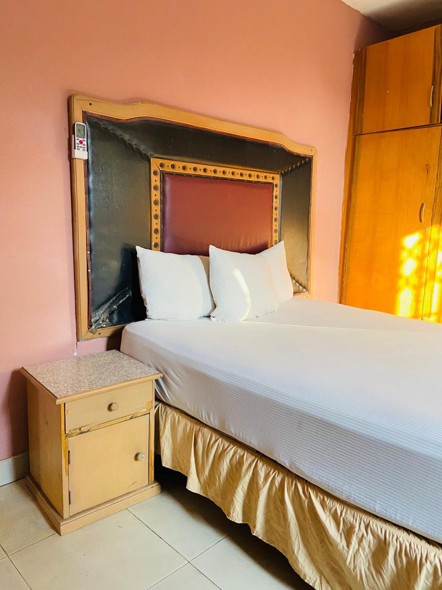 Heaven Gate Hotel Accra Exteriér fotografie